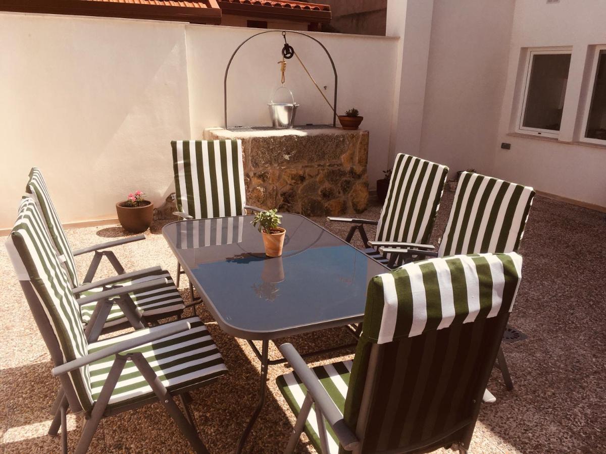 Ferienwohnung Acogedora Casa Con Patio En El Tiemblo Exterior foto